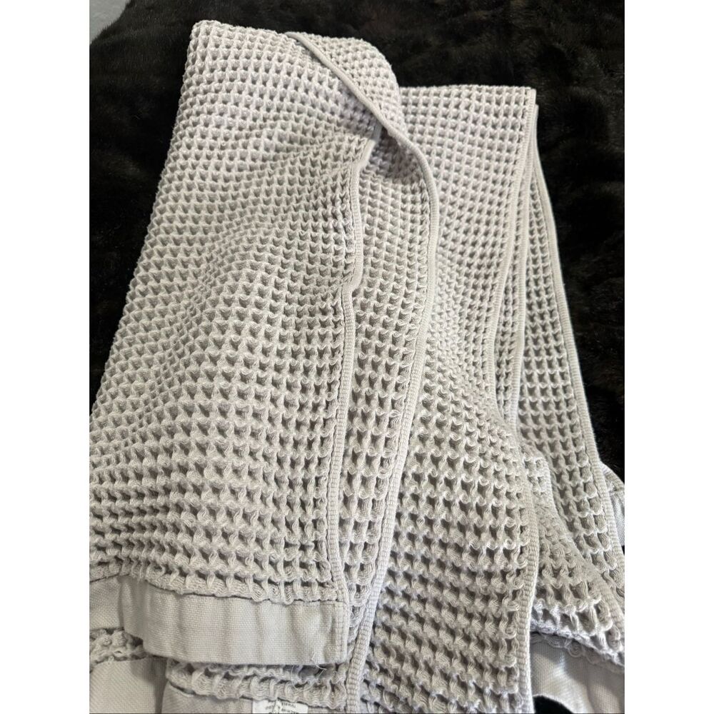 The Citizenry Mara Organic Waffle Bath Sheet Towel  100% Organic Cotton gray X 2